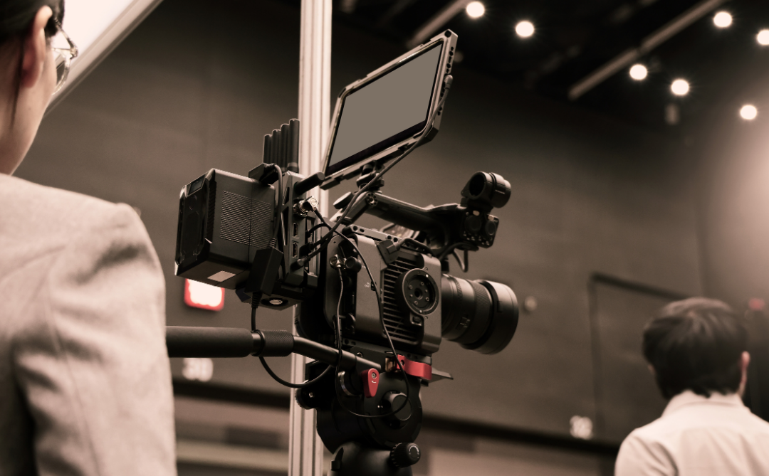 Peut-on reproduire une œuvre picturale dans un reportage ?