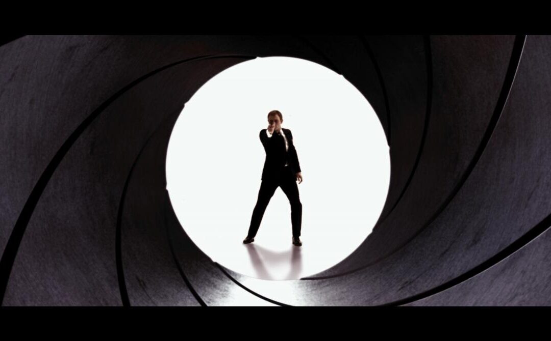 Le thème musical « James Bond » impose sa marque